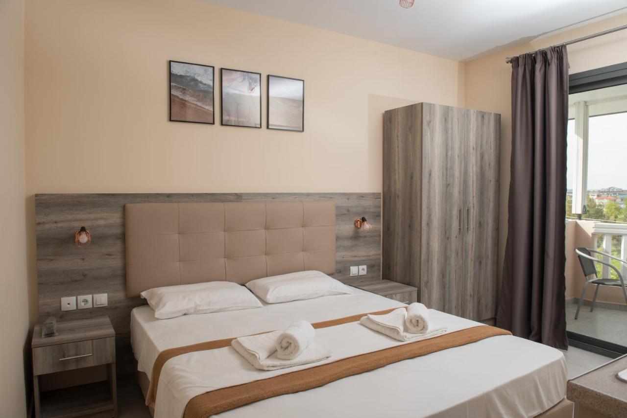 Ino Luxury Rooms Paralía Esterno foto